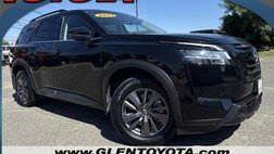 2022 Nissan Pathfinder SV