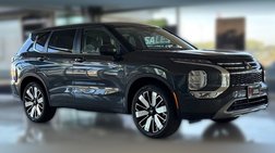 2026 Mitsubishi Outlander LE