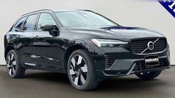 2023 Volvo XC60 Recharge T8 Ultimate Dark Theme