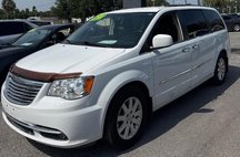 2016 Chrysler Town and Country Touring