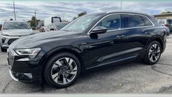 2022 Audi e-tron quattro Premium Plus