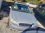 2003 Ford Taurus SE