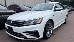 2018 Volkswagen Passat 2.0T R-Line