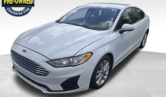 2020 Ford Fusion SE