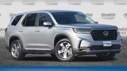 2023 Honda Pilot EX-L w/Rear Captain's Chairs