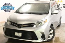 2020 Toyota Sienna LE 8-Passenger