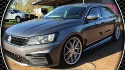 2017 Volkswagen Passat 1.8T R-Line