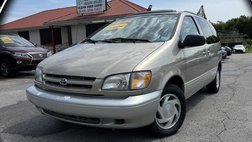2000 Toyota Sienna LE