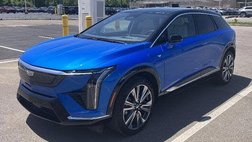 2025 Cadillac OPTIQ Luxury 2
