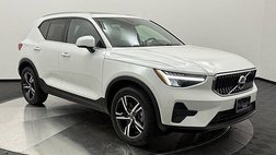 2025 Volvo XC40 B5 Core Bright Theme