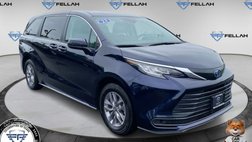 2023 Toyota Sienna LE 8-Passenger