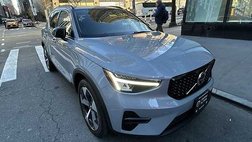 2024 Volvo XC40 XC40 Core, B5 AWD Gas (mild hybrid), Gasoline, Dark