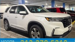 2024 Honda Pilot EX-L w/Rear Captain's Chairs