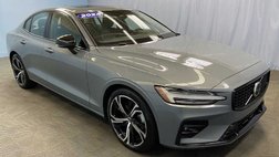 2024 Volvo S60 B5 Core Dark Theme