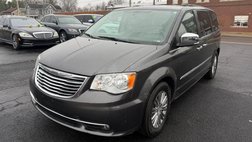 2016 Chrysler Town and Country Touring-L