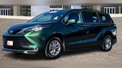Green 2022 Toyota Sienna for Sale - iSeeCars.com