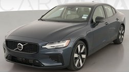 2024 Volvo S60 Recharge T8 Core Dark Theme