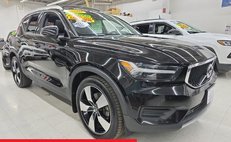 2020 Volvo XC40 T5 Momentum