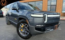2023 Rivian R1S Adventure
