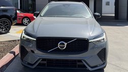 2023 Volvo XC60 B5 Plus Dark Theme