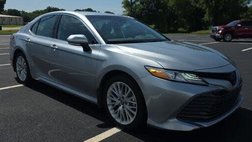 2020 Toyota Camry Hybrid XLE