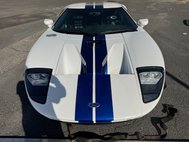 2005 Ford GT Base