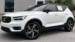 2022 Volvo XC40 T5 R-Design
