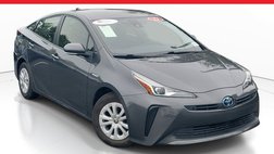 2022 Toyota Prius LE