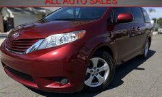 2015 Toyota Sienna LE