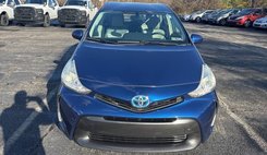 2016 Toyota Prius v Four