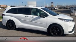 2022 Toyota Sienna XSE 7-Passenger