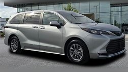 2024 Toyota Sienna XLE