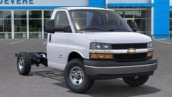 2025 Chevrolet Express 3500