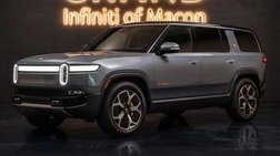 2024 Rivian R1S Adventure