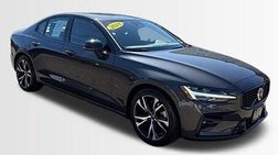 2024 Volvo S60 B5 Plus Dark Theme