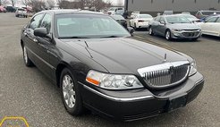 2006 Lincoln Town Car Signature Limited