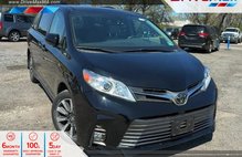 2018 Toyota Sienna XLE
