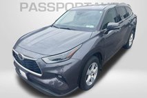 2021 Toyota Highlander LE