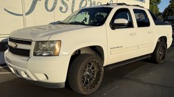 2011 Chevrolet Avalanche LS