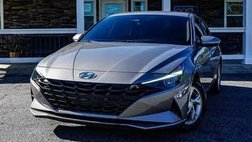 2023 Hyundai Elantra SE