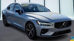 2024 Volvo S60 B5 Ultimate Dark Theme