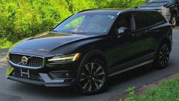 2023 Volvo V60 Cross Country B5 Ultimate