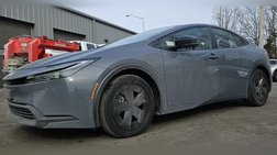 2025 Toyota Prius LE