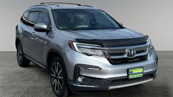 2021 Honda Pilot Touring w/Rear Captain's Chairs