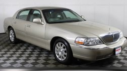 2011 Lincoln Town Car Signature Limited