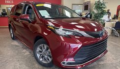 2022 Toyota Sienna XLE 7-Passenger