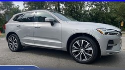 2022 Volvo XC60 B5 Momentum