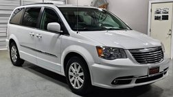 2016 Chrysler Town and Country Touring