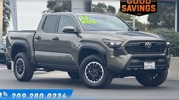 2025 Toyota Tacoma TRD Off-Road