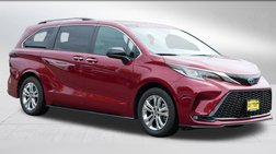 2022 Toyota Sienna XSE 7-Passenger